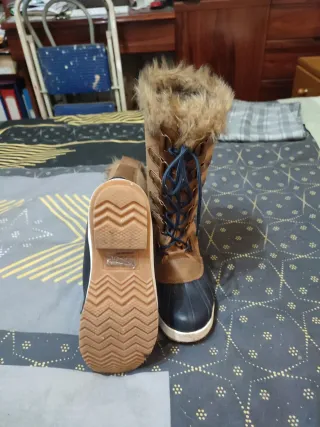 Botas de Nieve Marrones y Azul marino