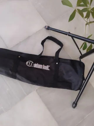 Portapartituras Adam Hall negro plegable