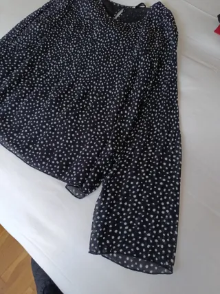 Stradivarius blusa lunares S