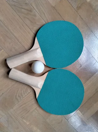 Raquetas de ping pong y pelota