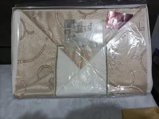 Lenzuola letto beige/oro tessuto