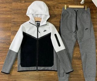 Conjunto chándal Nike negro