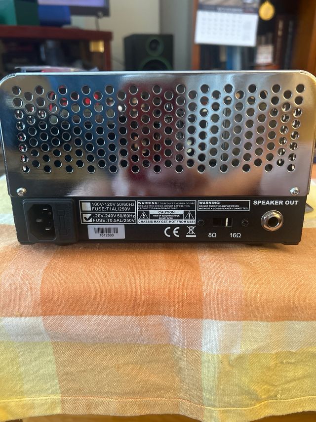 Mooer Little Monster AC valve guitar amp