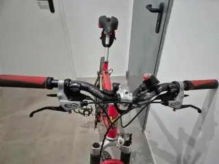 Bicicleta de Montaña Kona Manomano Roja