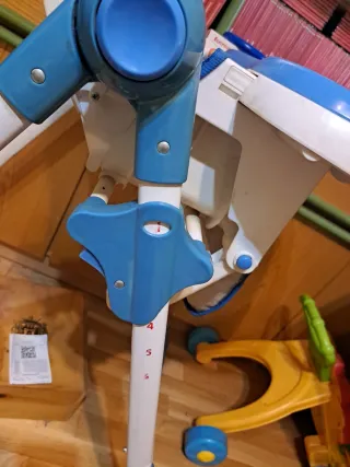 Trona para bebé con estampado de monos