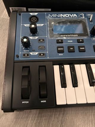 Novation Mininova Sintetizador Compacto