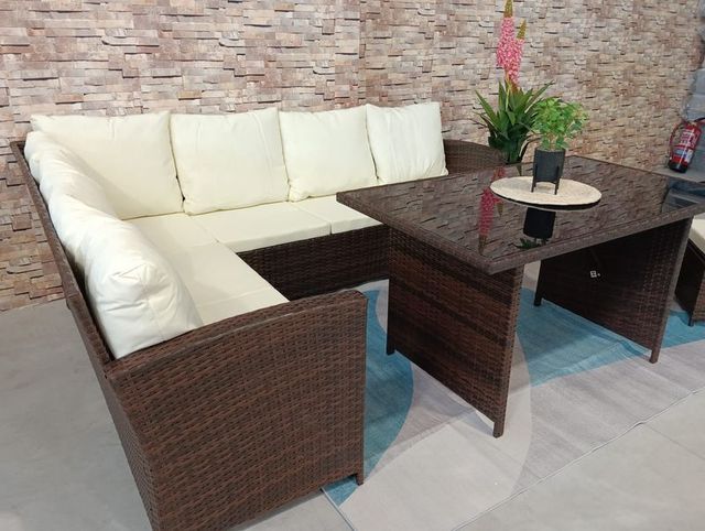 Conjunto terraza mimbre marrón