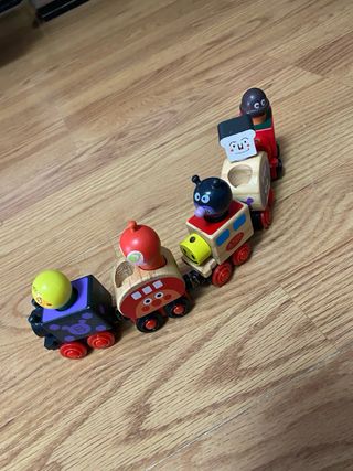 Tren de madera infantil