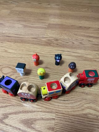 Tren de madera infantil