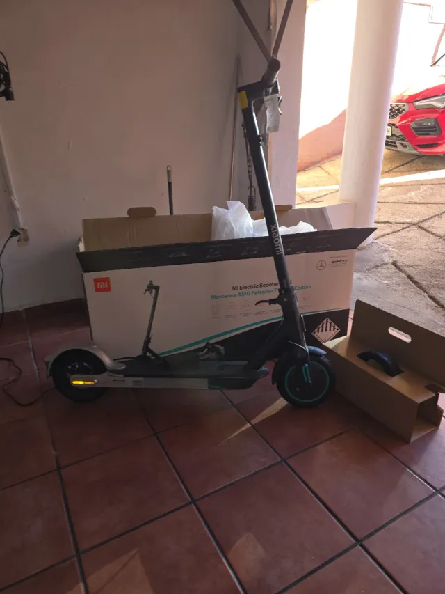 Patinete Xiaomi Mi Pro 2 Mercedes AMG