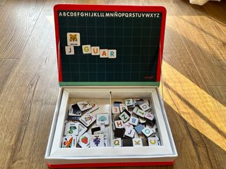 Caja Magnética Janod Alfabeto Español
