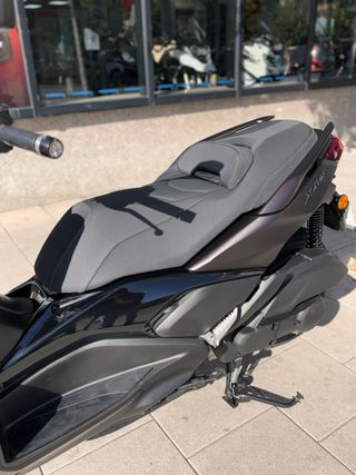 YAMAHA X-MAX 125 TECH MAX