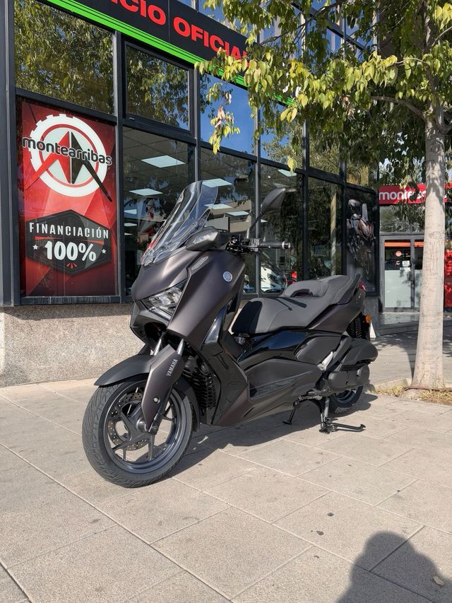 YAMAHA X-MAX 125 TECH MAX