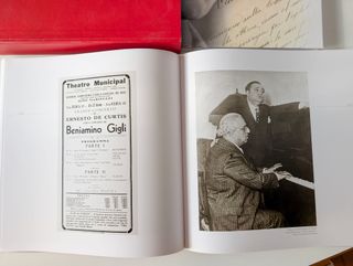 Volume Beniamino Gigli - Una Voce Sul Mondo