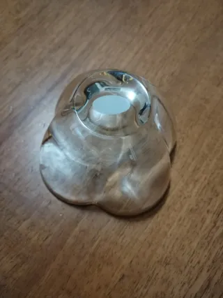 Vaso decorativo con bordo dorato