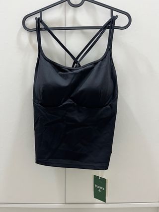 Top Halara Negro Tirantes Cruzados