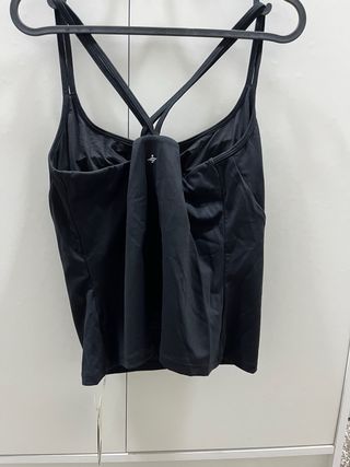 Top Halara Negro Tirantes Cruzados