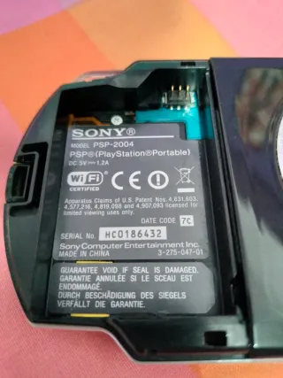 PSP + Batería + Tarjeta 4GB