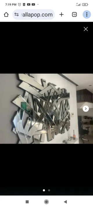 Espejo decorativo moderno.