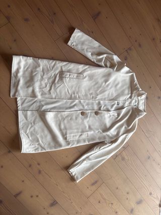 Cappotto primaverile beige