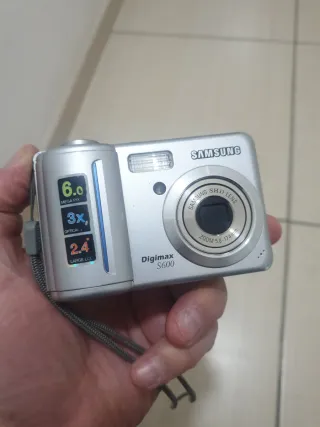 Samsung Digimax S600 Fotocamera Digitale