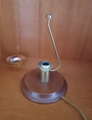 Lampada da comodino in legno e vetro