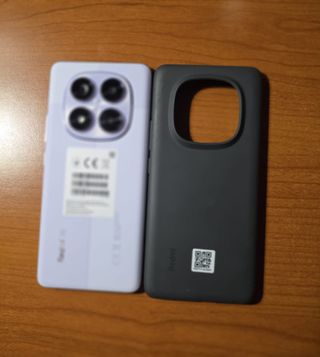 Xiaomi Redmi Note 5G con cover