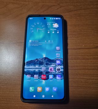 Xiaomi Redmi Note 5G con cover