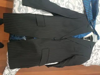 Traje de boda negro y azul