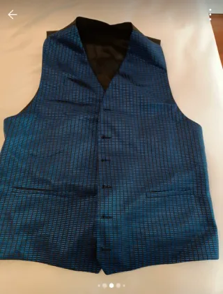 Traje de boda negro y azul