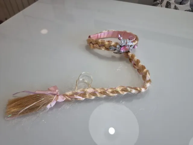 Trenza diadema con corona