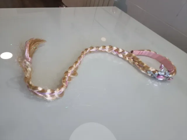 Trenza diadema con corona