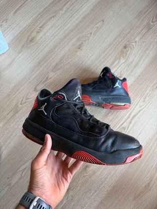 Jordan Max Aura 2 Negro/Rojo