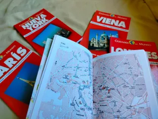 Guías de Viaje, París, Viena, Roma, Londres y N.Y.