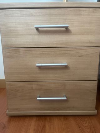Mesitas de noche 3 cajones de madera y metal