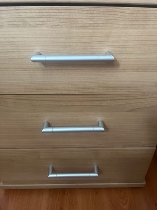 Mesitas de noche 3 cajones de madera y metal