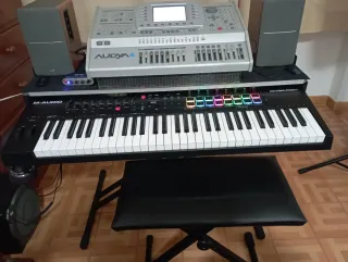 Teclado MIDI M-Audio Oxygen Pro 61