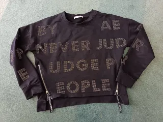 Felpa nera con strass