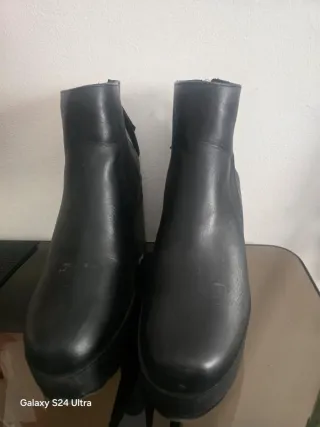 Botines de dama negros