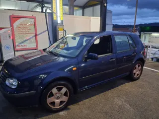 Volkswagen Golf 2000