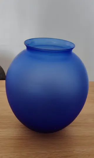 Vaso blu in vetro
