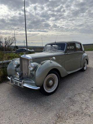 Bentley R type 1954 y S2 Saloon 1961