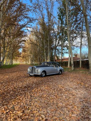 Bentley R type 1954 y S2 Saloon 1961