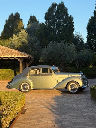 Bentley R type 1954
