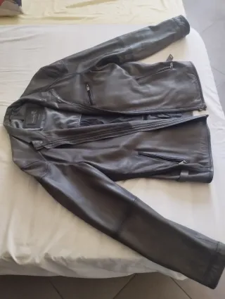 Chaqueta de piel hombre negra