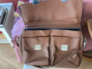 Maletín de piel marrón