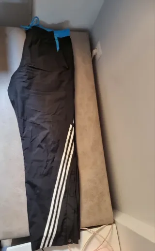Pantalón Chándal Adidas Negro y Azul