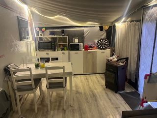 COMO NUEVA! CARAVANA EN PARCELA CON CASETA-LAVABO