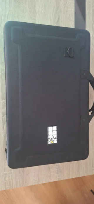 Traktor S4 MK3 + maletín (muy poco uso, mayo/2024)