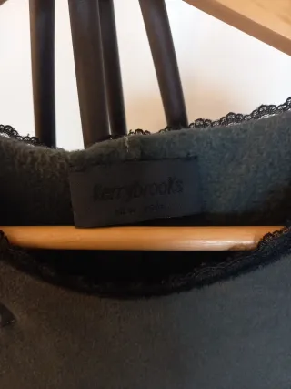 Abito grigio con pizzo nero so